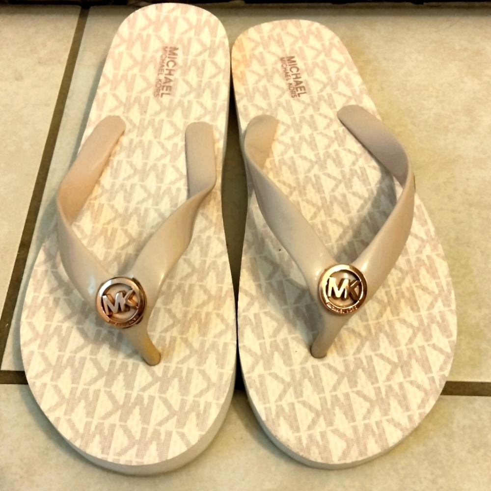 Michael Kors Blush Flip Flops